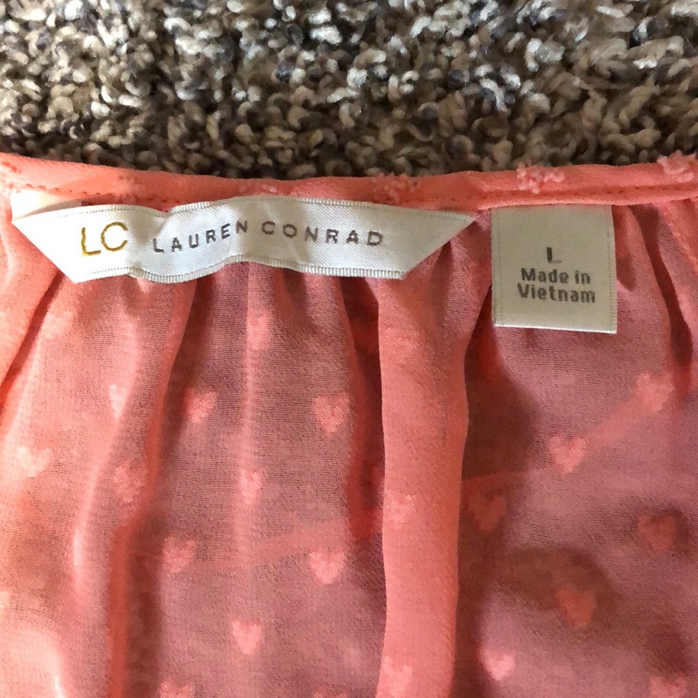 Pink blouse with buttons - Picture 3 of 5